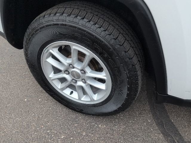 2019 Jeep Grand Cherokee Laredo E