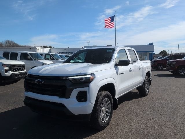 2025 Chevrolet Colorado WT/LT