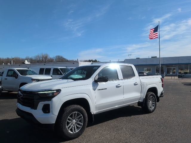 2025 Chevrolet Colorado WT/LT