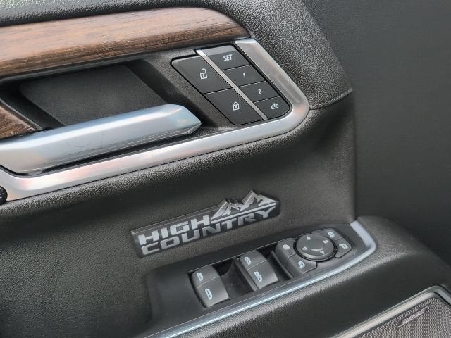 2022 Chevrolet Silverado 1500 High Country
