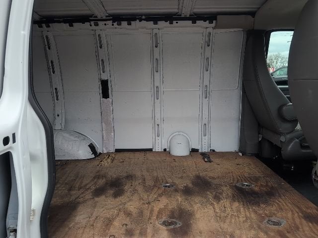 2010 Chevrolet Express Cargo 1500 BASE