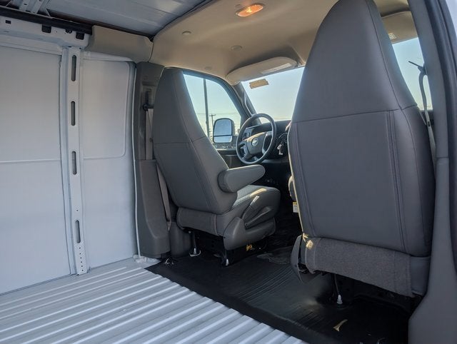 2026 Chevrolet Express Cargo 3500 WT