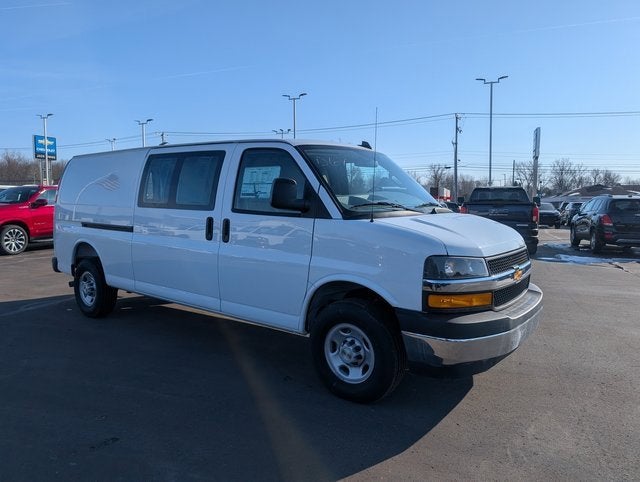 2026 Chevrolet Express Cargo 3500 WT