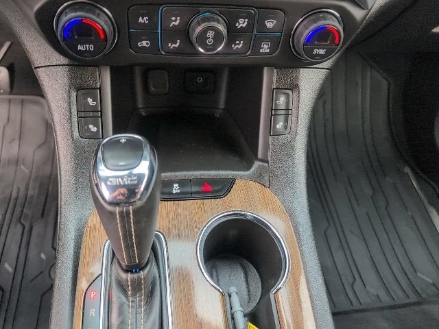 2017 GMC Acadia SLE