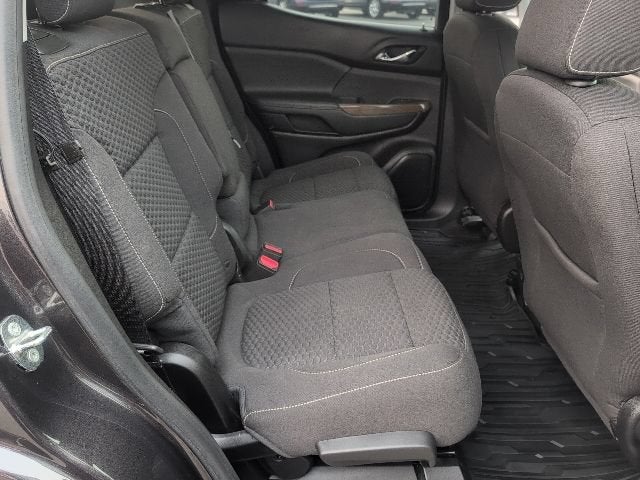 2017 GMC Acadia SLE
