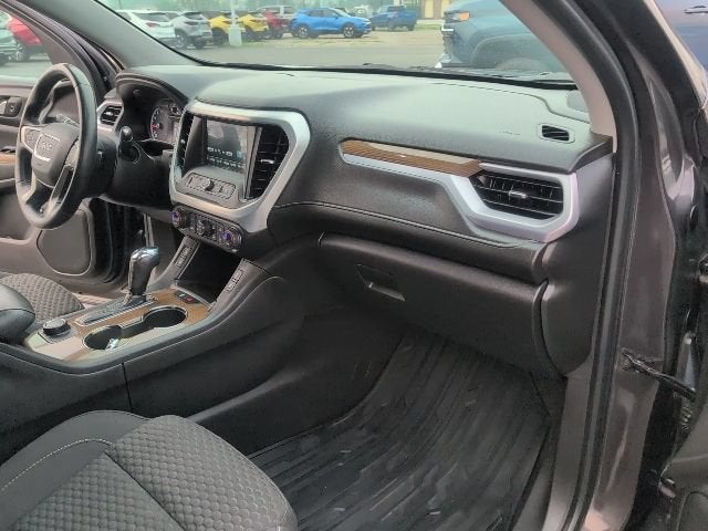 2017 GMC Acadia SLE