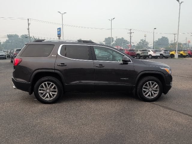 2017 GMC Acadia SLE