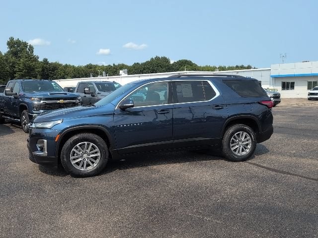 2022 Chevrolet Traverse LT Cloth