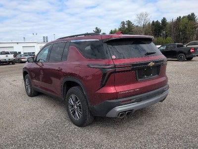 2024 Chevrolet Traverse LT
