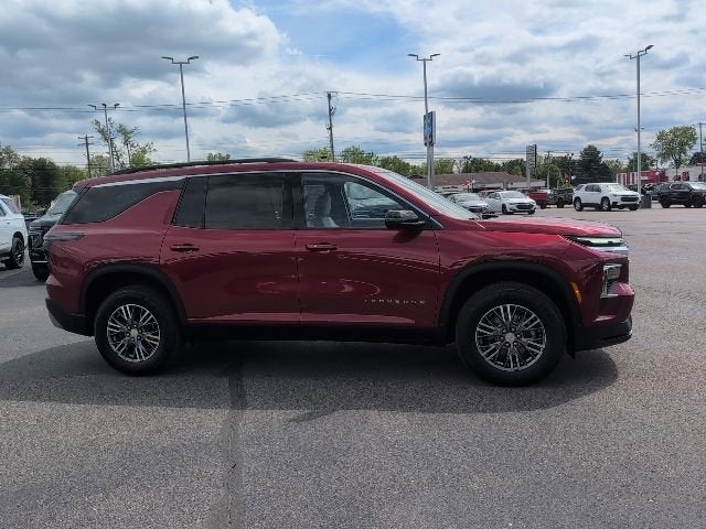 2024 Chevrolet Traverse LT