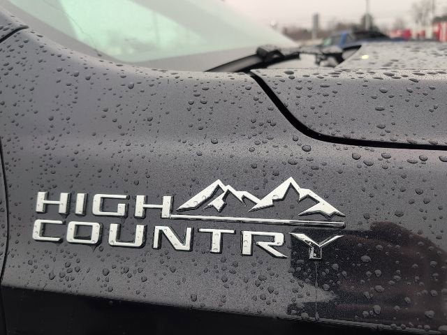 2025 Chevrolet Suburban High Country