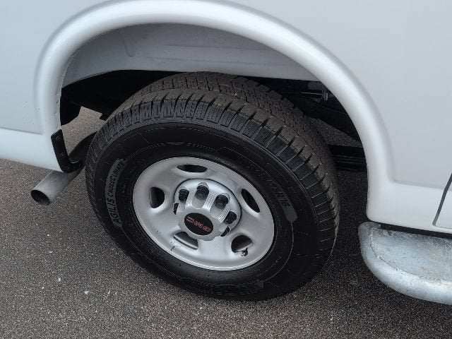 2025 GMC Savana Cargo Work Van