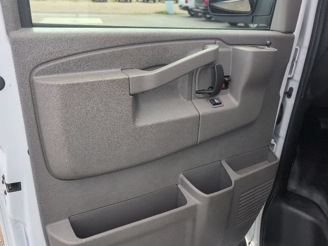 2025 GMC Savana Cargo Work Van