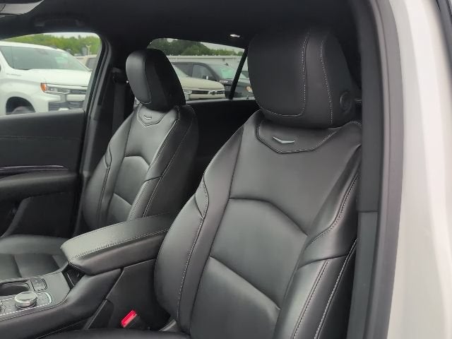 2023 Cadillac XT4 AWD Luxury