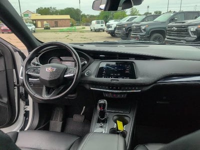 2023 Cadillac XT4 AWD Luxury