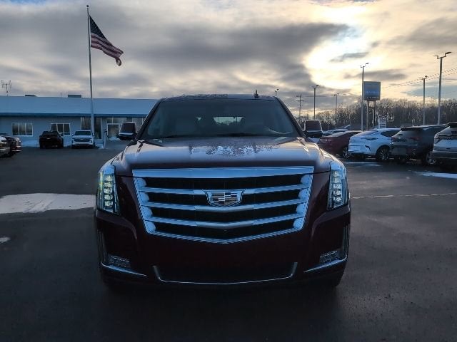 2017 Cadillac Escalade Luxury