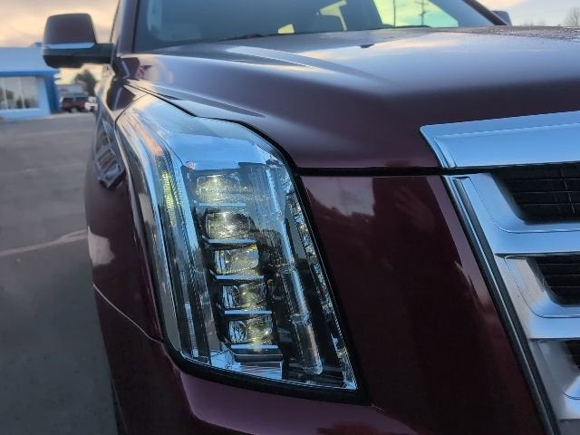 2017 Cadillac Escalade Luxury