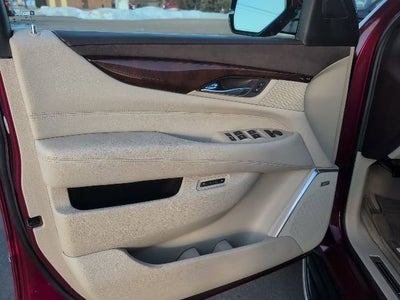 2017 Cadillac Escalade Luxury