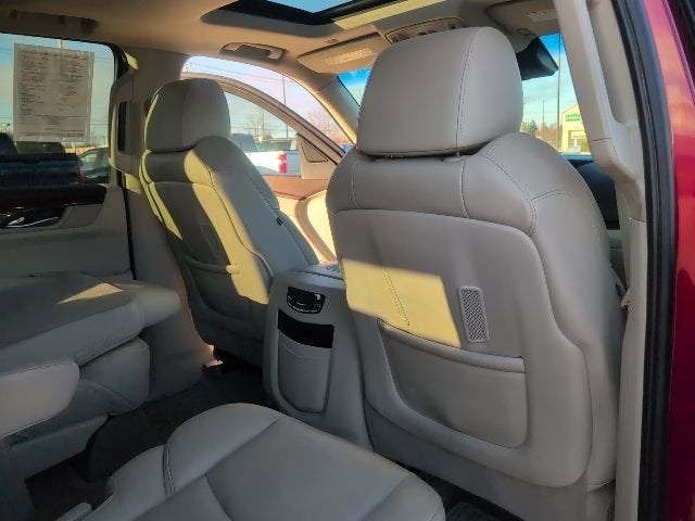 2017 Cadillac Escalade Luxury