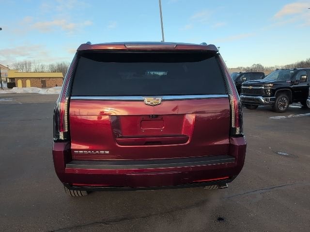 2017 Cadillac Escalade Luxury