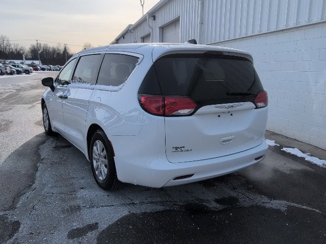 2021 Chrysler Voyager L