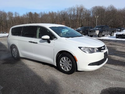 2021 Chrysler Voyager L