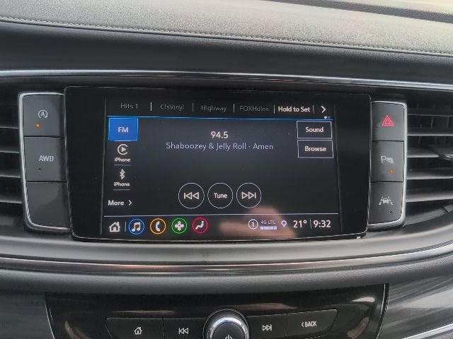 2023 Buick Enclave Essence