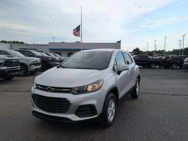 Used 2022 Chevrolet Trax LS with VIN KL7CJNSM7NB510152 for sale in Clio, MI